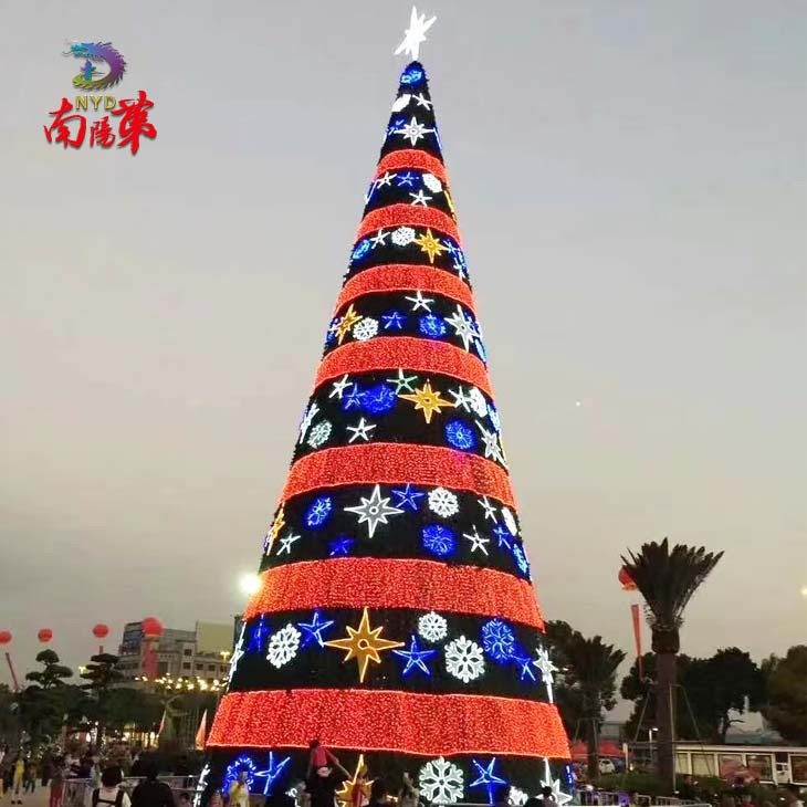 LED Large Outdoor 20m Christmas Tree